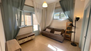 Lovely 2BDR Apt - Prime LocationBen Yehuda Street